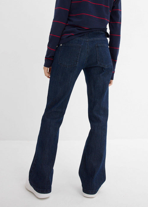 Udobne bootcut traperice