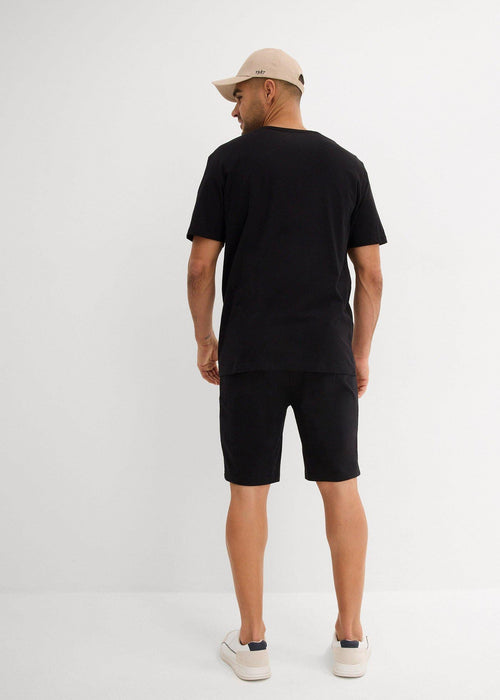 T-shirt majica i bermude od trikoa