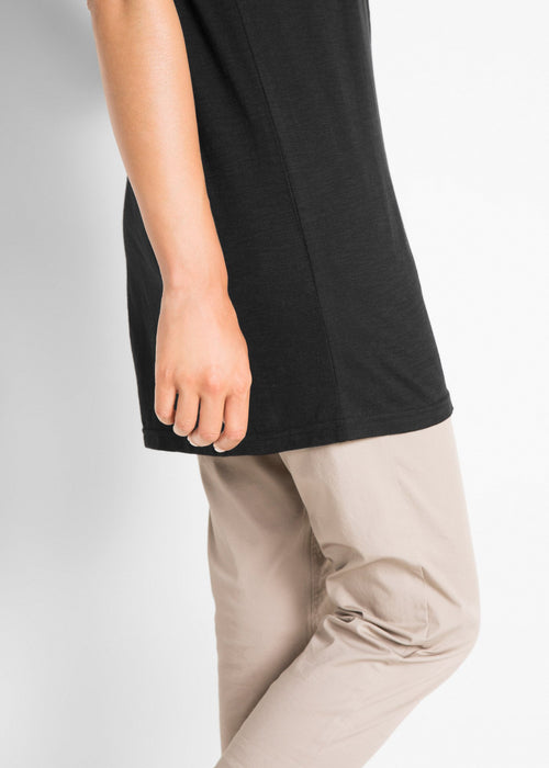Duga majica kvadratnog kroja s kratkim rukavima