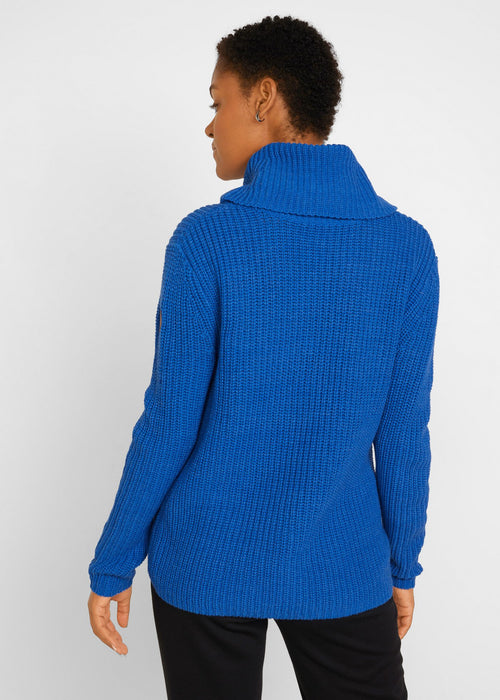 Grubo pleteni pulover sa širokim ovratnikom