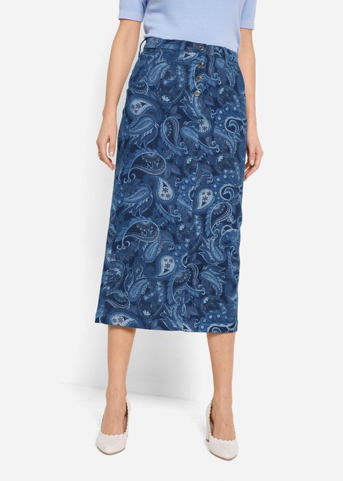 Suknja od trapera s paisley uzorkom posvuda u patchwork stilu