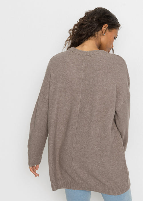 Oversize pulover s pletenicama