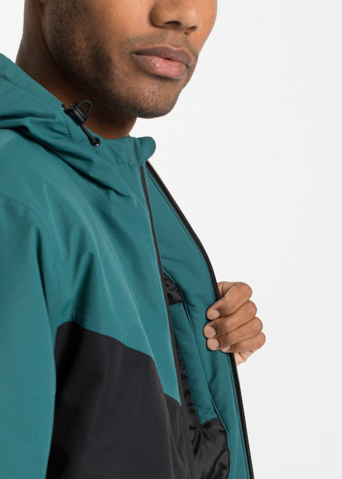 Funkcionalna jakna s recikliranim poliesterom