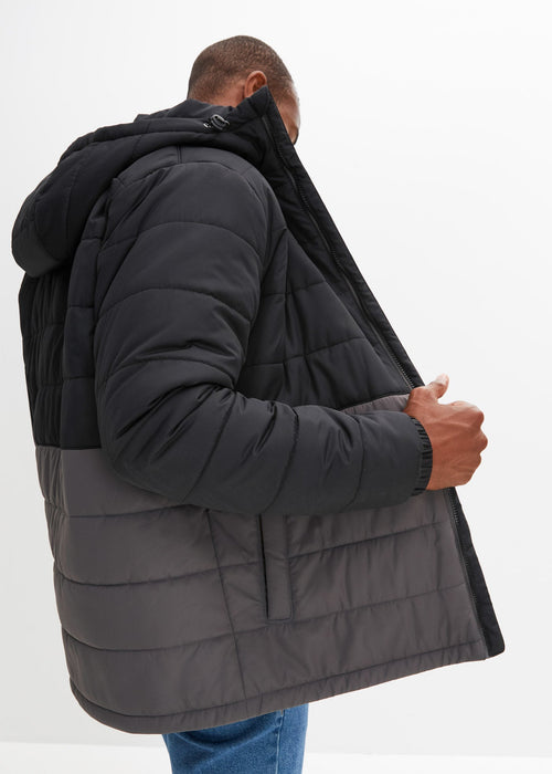 Prošivena jakna s kapuljačom od recikliranog poliestera