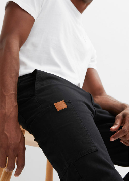 Klasične stretch termo hlače s našivenim džepovima ravnog kroja
