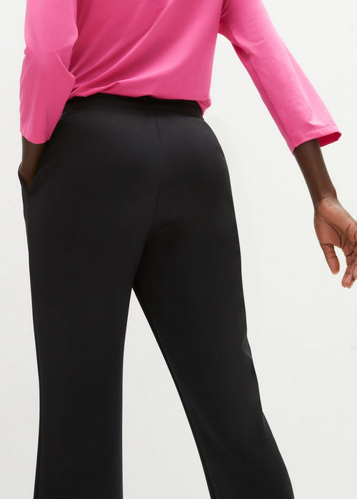 Funkcionalne jogging hlače sa širokim nogavicama od materijala koji se brzo suši