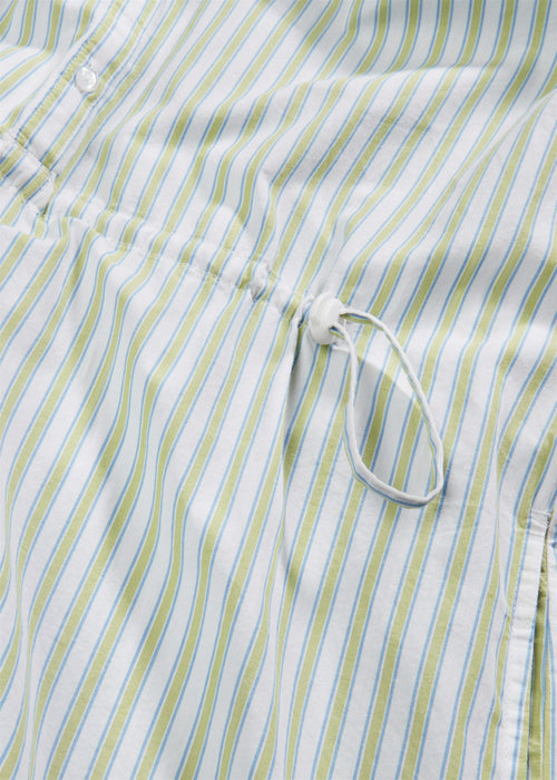 Haljina u kroju bluze od organskog pamuka s rastezljivom trakom u struku i džepovima u dužini do koljena