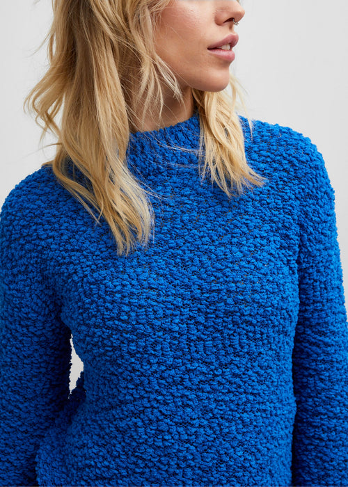 Pleteni pulover u izgledu buklea